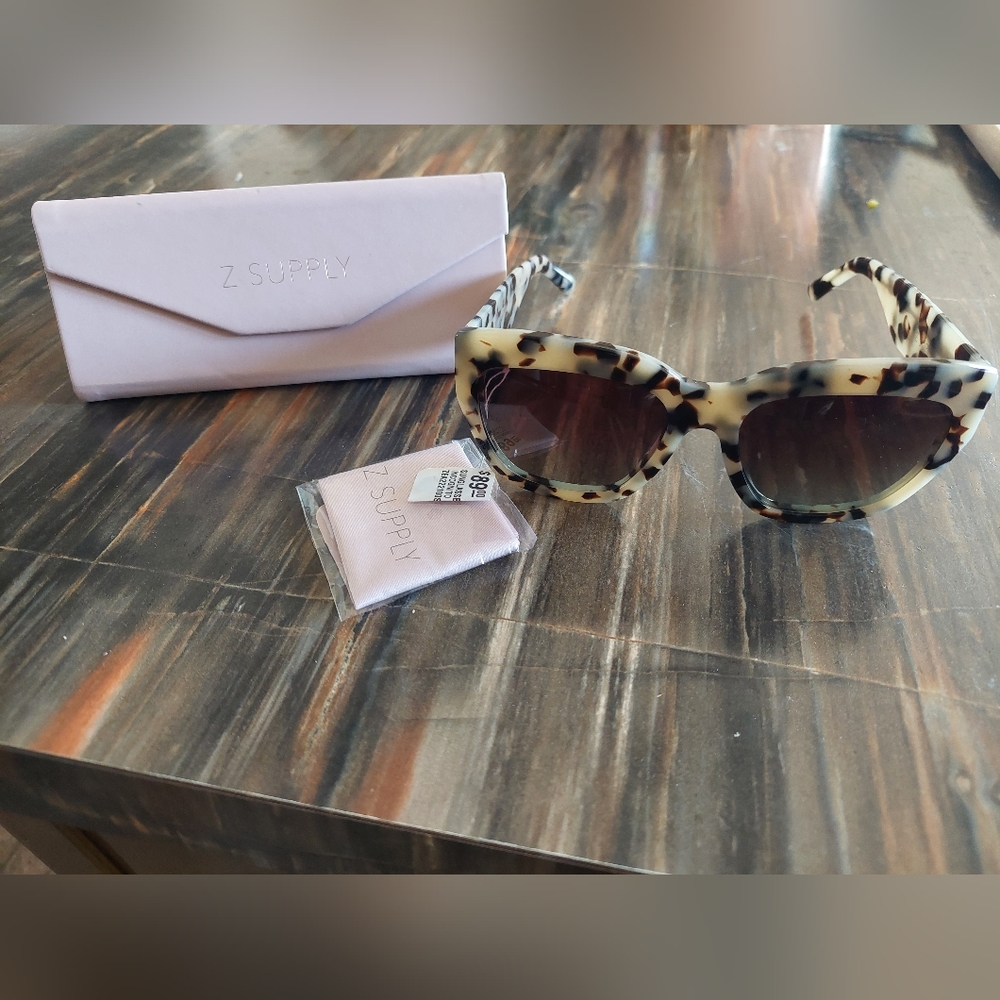NWT Z Supply tortoise shell sunglasses